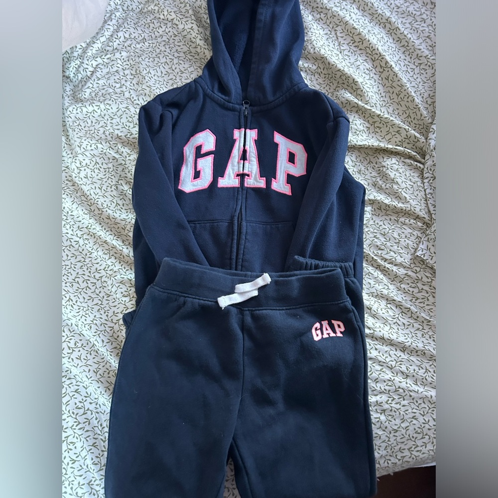 GAP navy blue sweatsuit